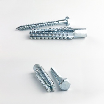 Serrated expansion bolt